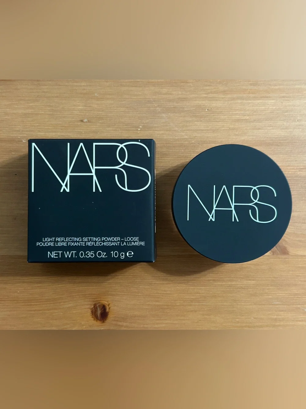 NARS LIGHT REFLECTING SETTING POWDER In Translucent Crystal